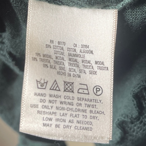 Knitted and Knotted Anthropologie Dark Green Ruffle Hem Sweater Women's Small - Picture 10 of 11